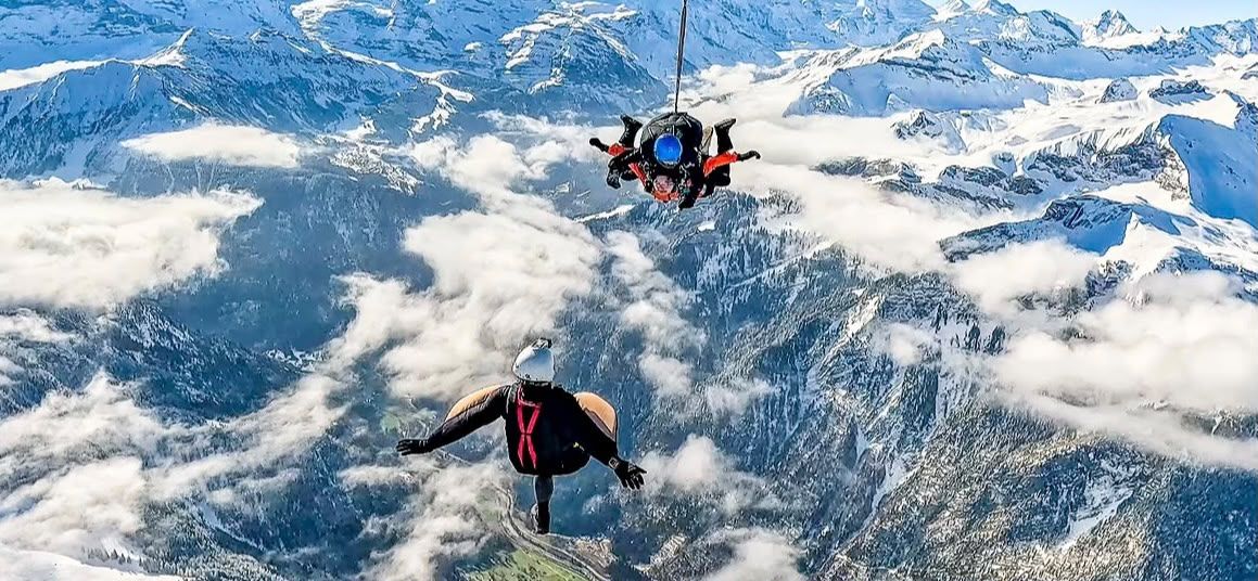 Tandem Skydive in Barcelona – 13,000 ft Jump with Round-Trip Transfer